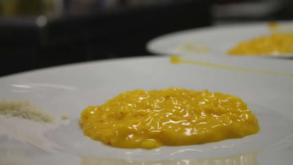 la dogana del buongusto risotto milano 1024x576 1