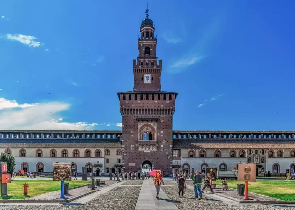 castello sforzesco milano